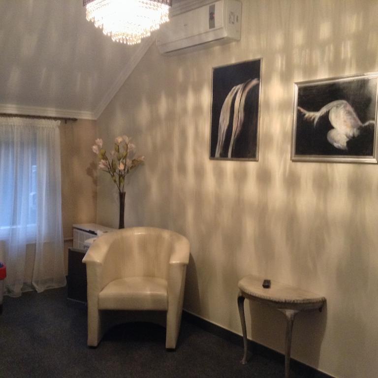 Lika Panzio Gyula Hotel Екстериор снимка